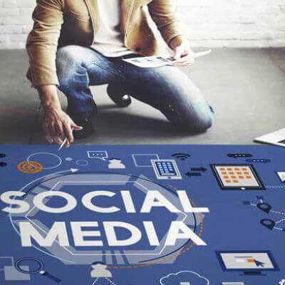 إدارة مواقع التواصل